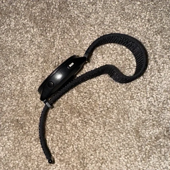 Garmin Forerunner 265 Black and Gray Smartwatch - Picture 5 of 5